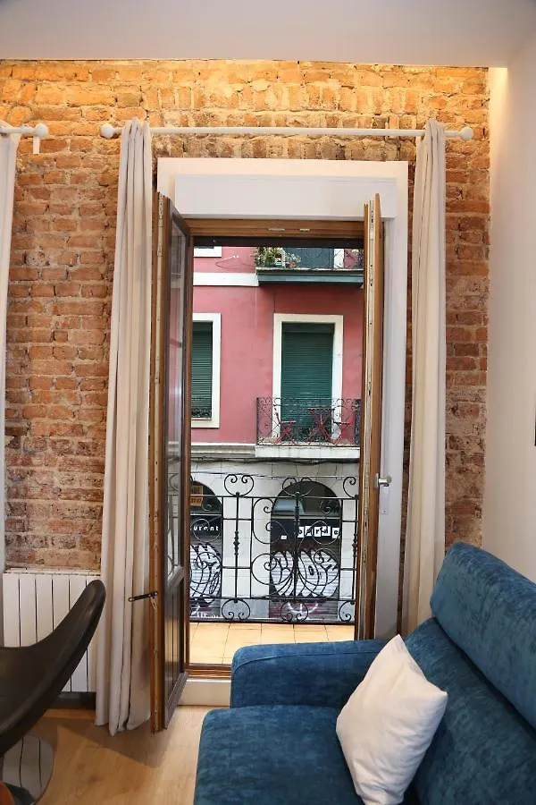 Piso Moderno A 2 Minutos Del Casco Viejo Con Parking Gratis Apartment Bilbao 0*,